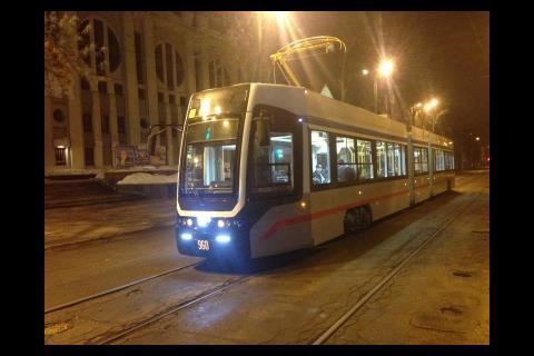 ru-samara-ktm-33-tram-night.jpg